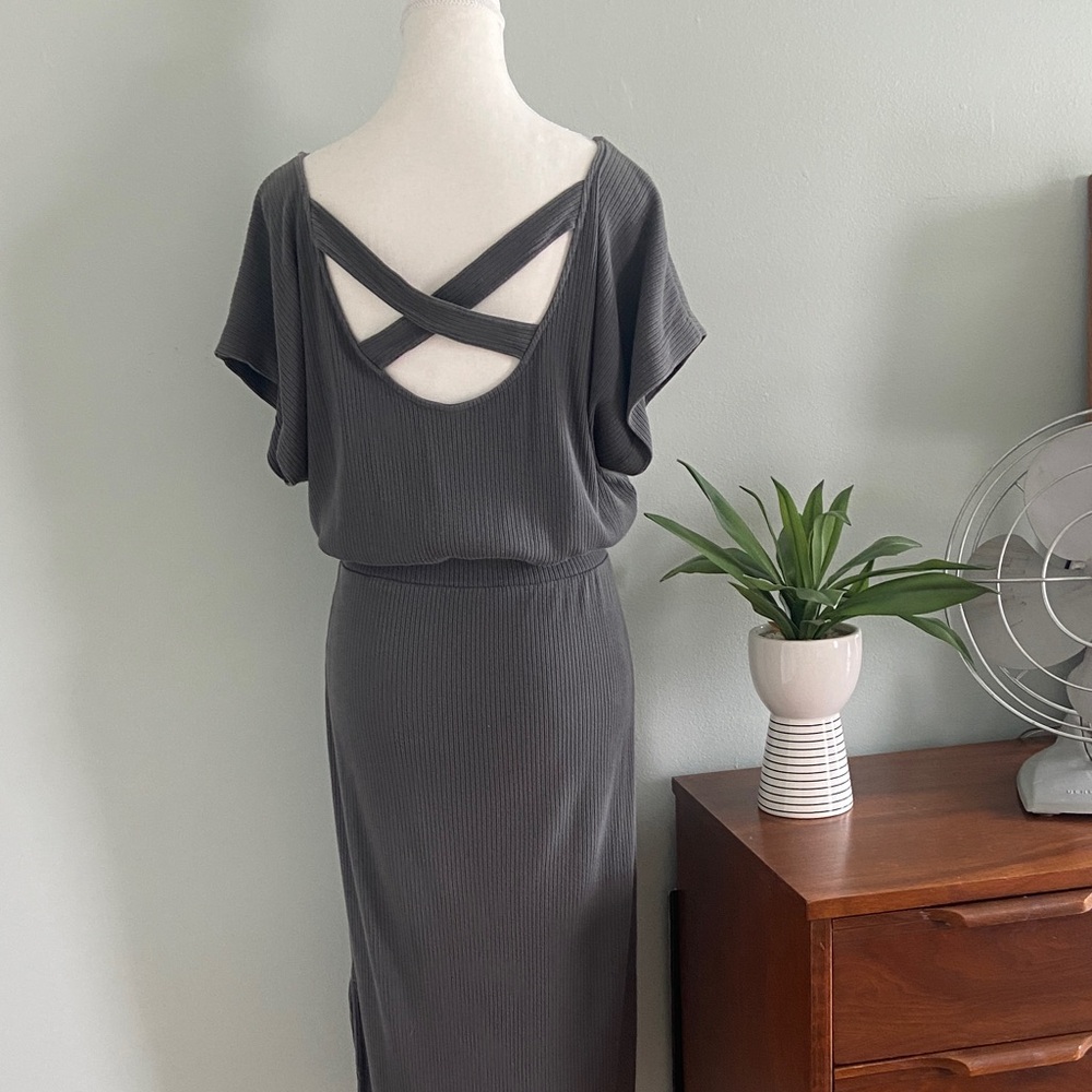 Daily Practice by Anthropologie Chic Backless Gray Dress - Picture 3 of 8